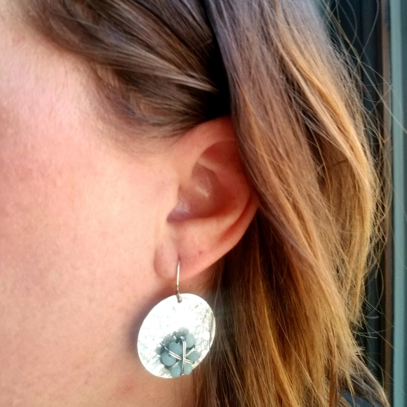 Silpada Quartzite Flower Earrings - Picture 4 of 7